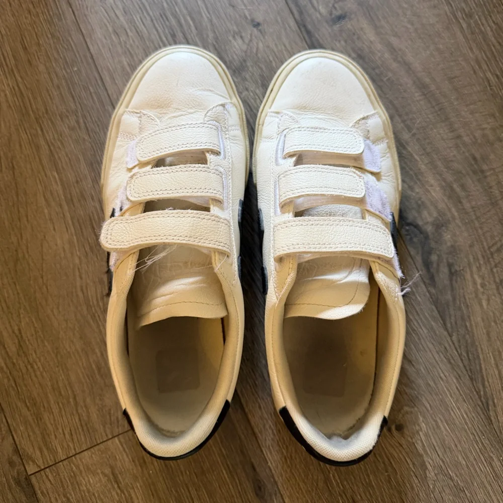 Women’s Veja Recife Logo Velcro Sneakers EU39/US8.5 - Picture 4 of 9